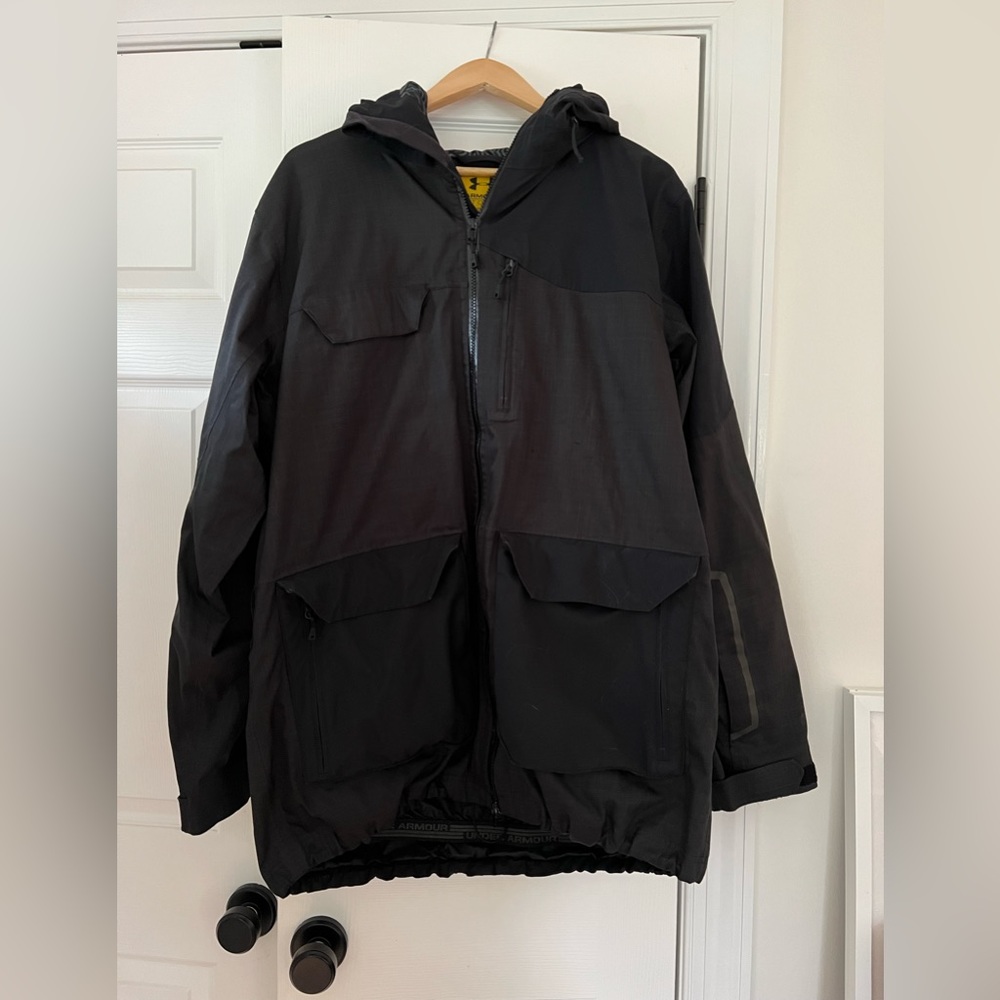 Under Armour Black/Dark Grey Snowboard/Ski Jacket